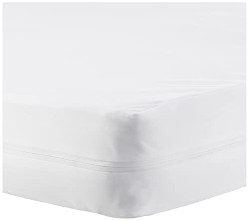 Crib mattress 2024 protector zippered