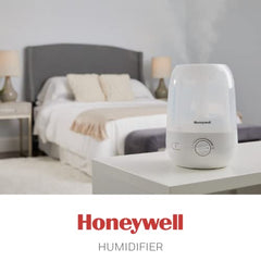 Honeywell HUL545WC Ultra Comfort™ Ultrasonic Cool Mist Humidifier, White, with Essential Oil Tray, Auto Shut-off, Ultra Quiet Operation, Dual Direction Mist Outlet, Cool Visible Mist